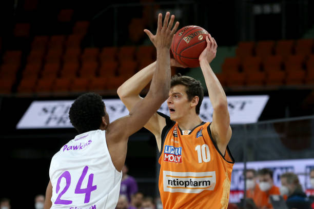 者留下深刻 者留下深刻