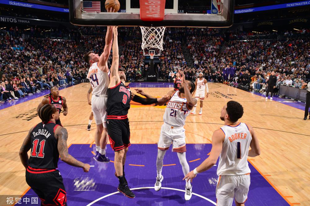 表现出色 表现出色